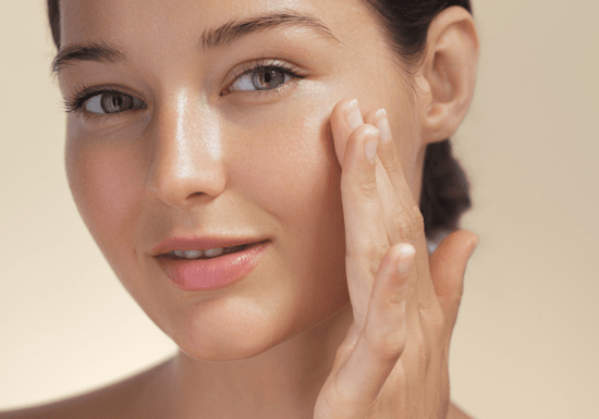 Hydroquinone